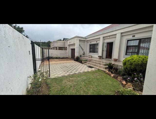 3 BEDROOM HOUSE FOR SALE IN ROODEPOORT CENTRAL